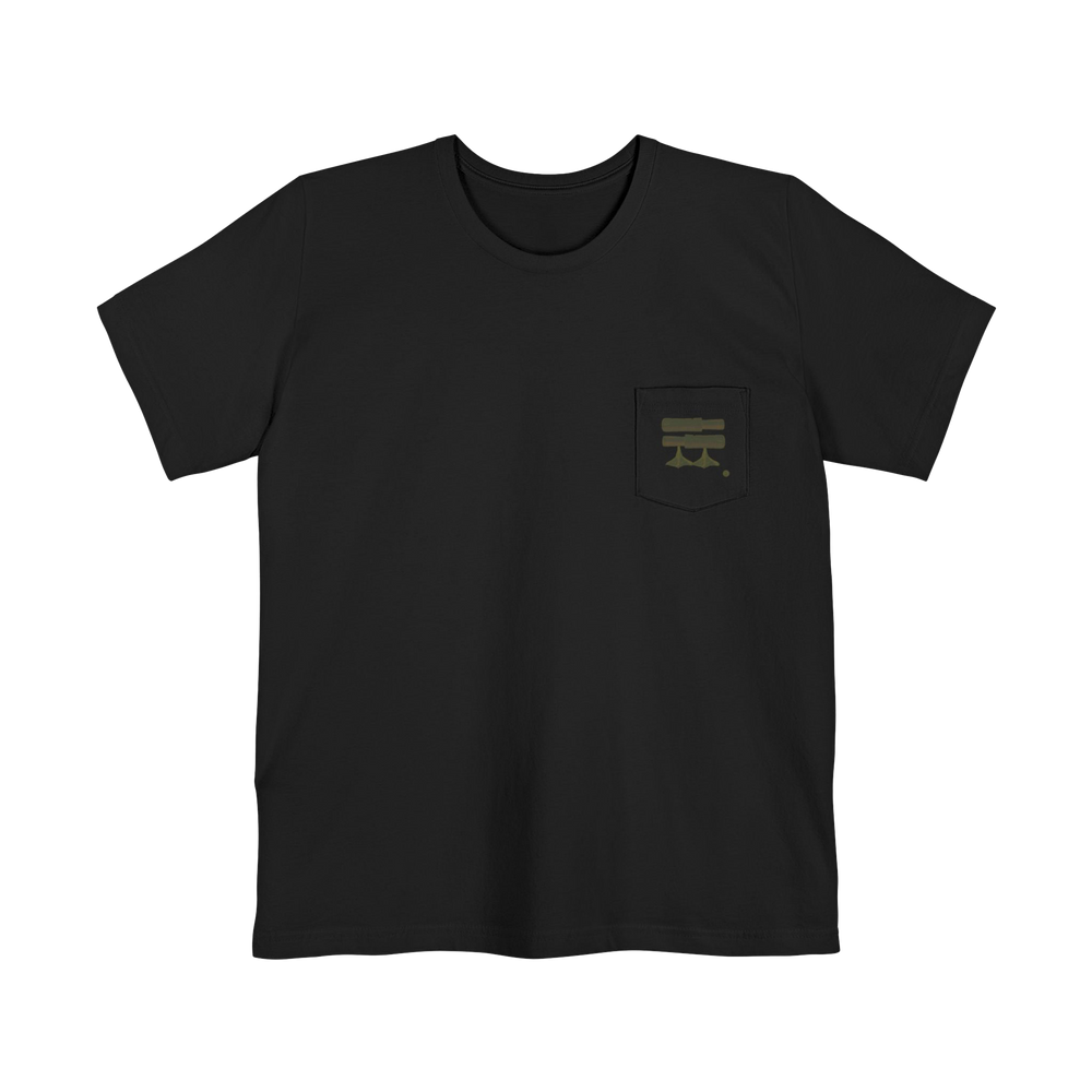 Black Old Skool Camo Duck Hunting Retriever Classic Pocket T-Shirt Front