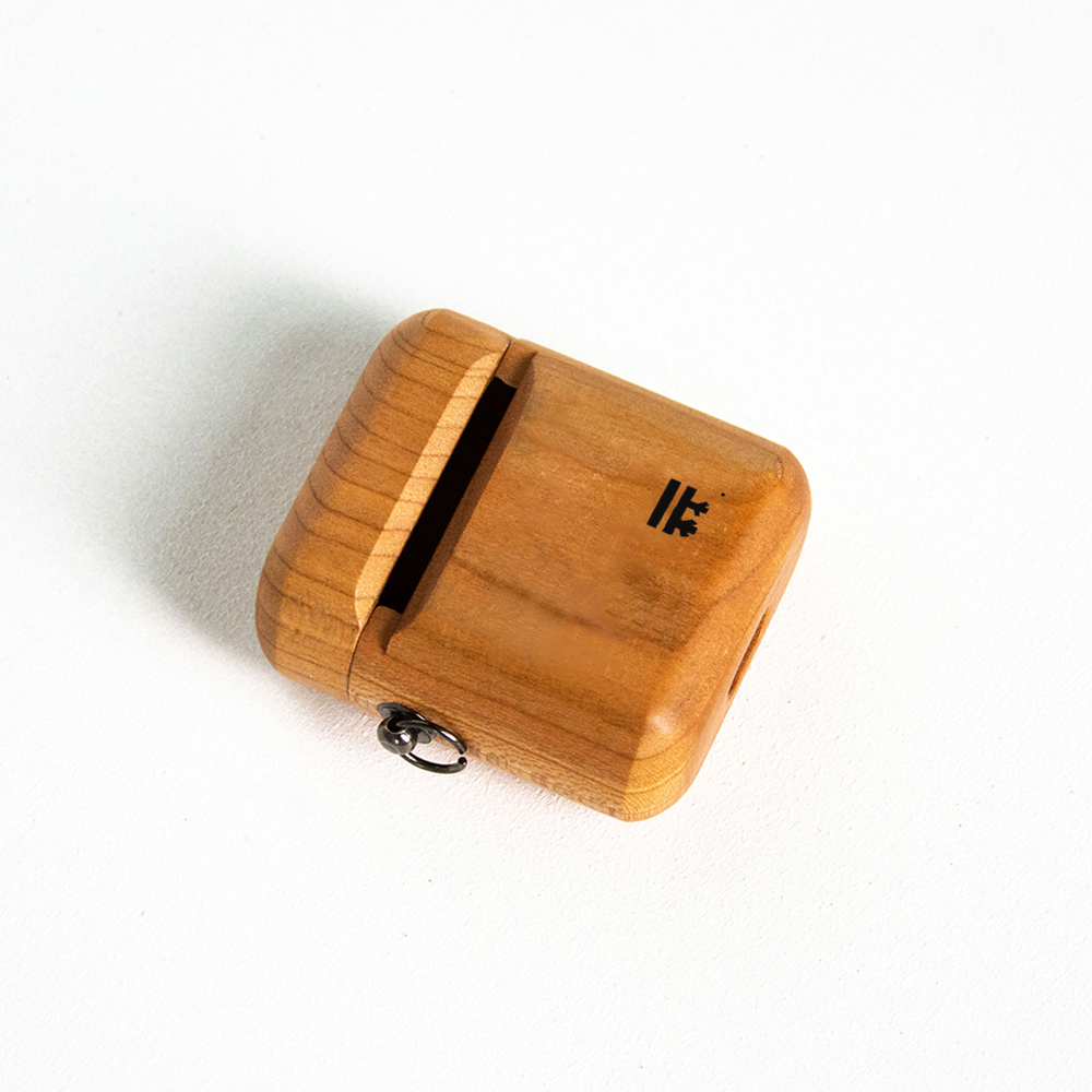 Signature Freebrd | Wooden AirPods Case